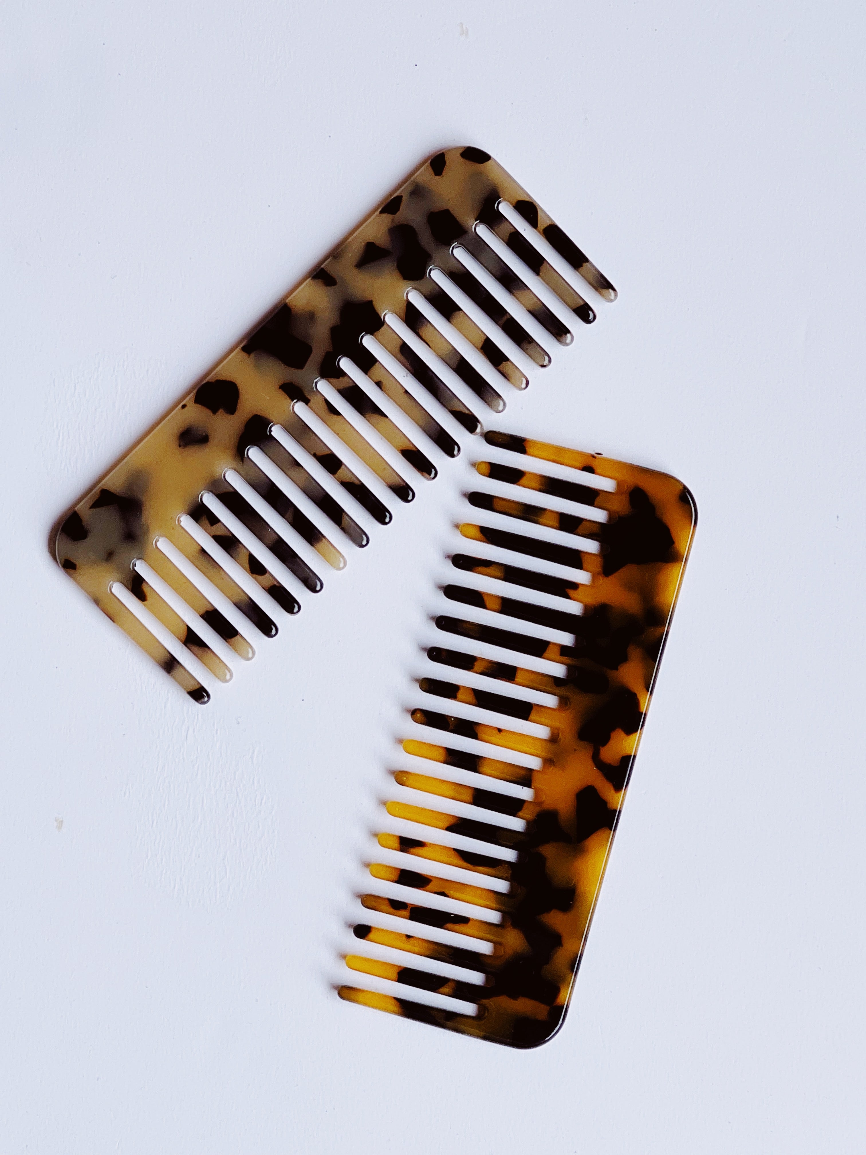 Shell Style Comb Tortoise Shell Detangling and Styling Comb (Cellulose Acetate ...